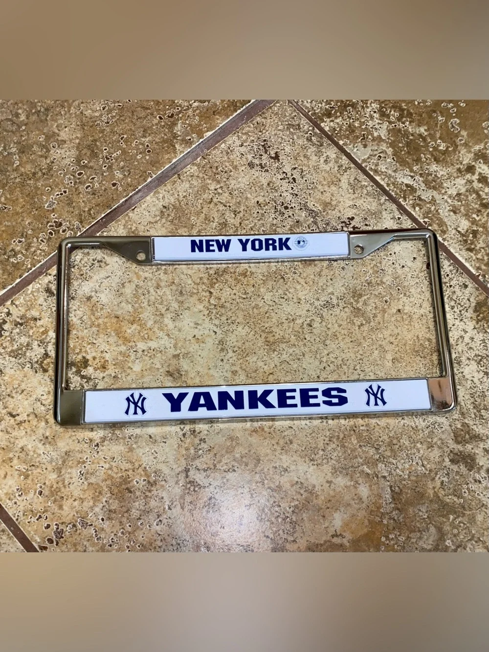Yankees Framed Wall Art & License Plate Holder